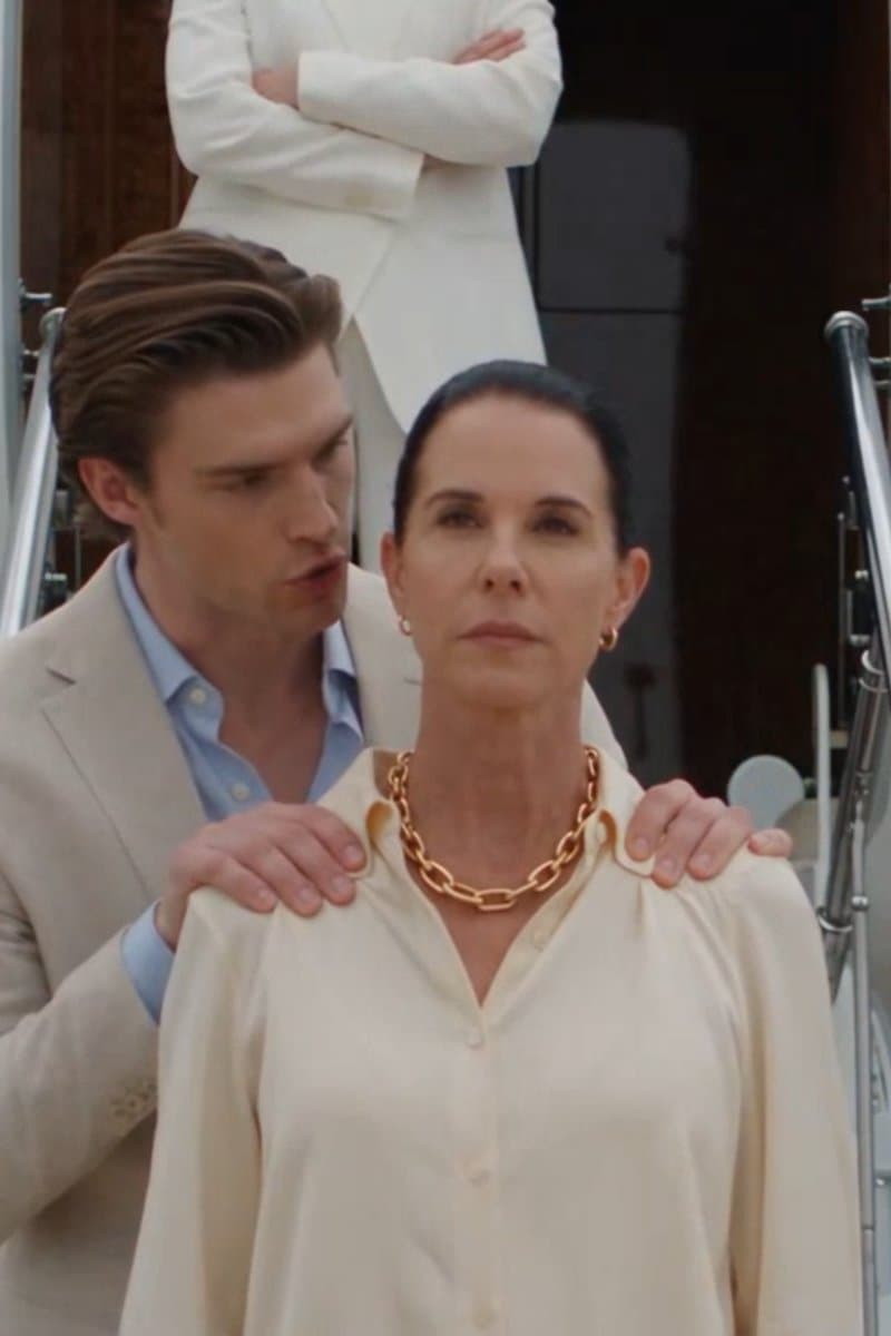 My Son Kicked Me Off the Private Jet—Then the Pilot Asked for My Permission to Take Off